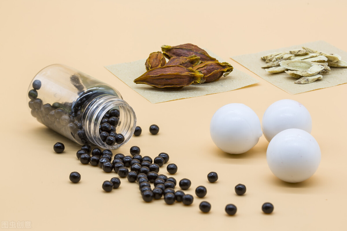 芪苈强心胶囊和麝香保心丸同时吃,芪苈强心胶囊和麝香保心丸哪个好