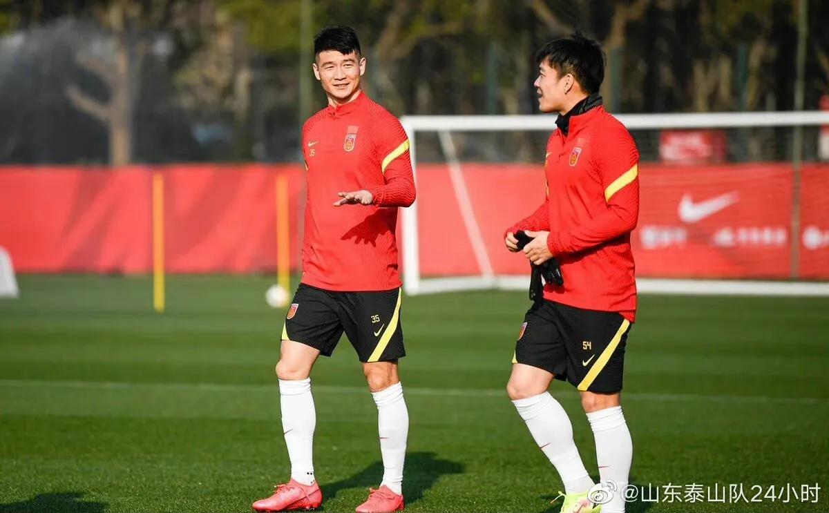 中国足球男子国家队集训名单,中国男子足球国家队射门训练日常