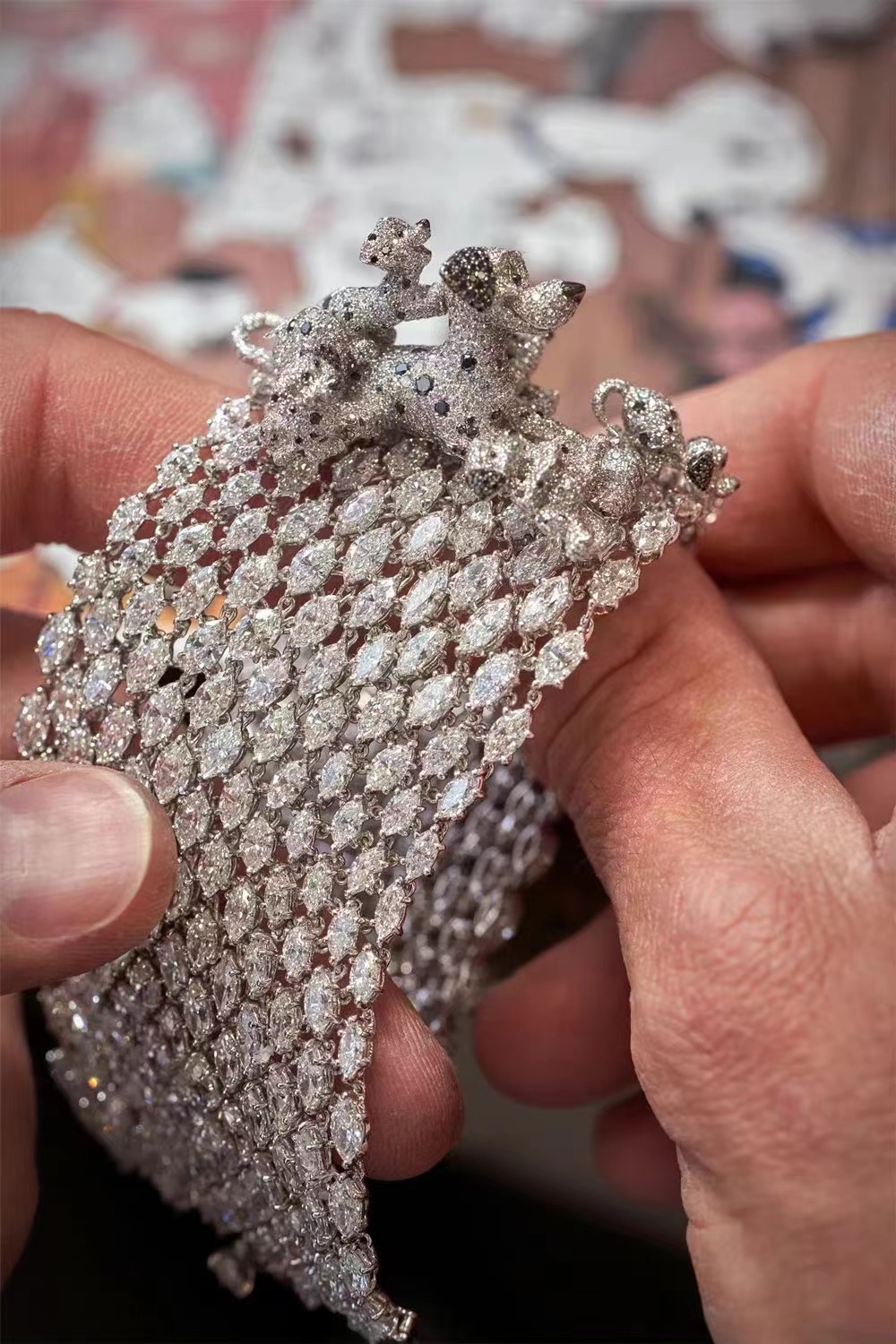 8万左右的卡地亚可以典当多少钱,卡地亚40分戒指多少钱