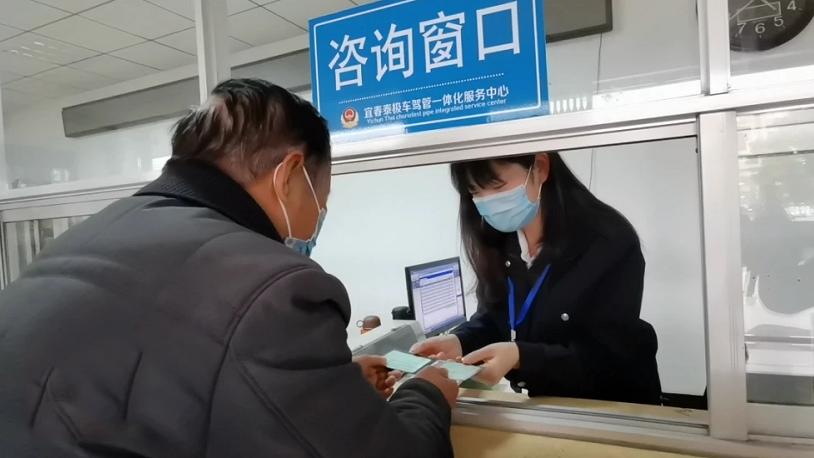 电动三四轮车要驾驶证吗,电动三四轮车驾驶证好考吗