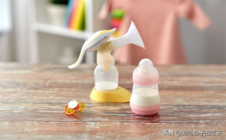 刚出生七天宝宝一直睡觉不吃奶,禧月荟宝宝满月