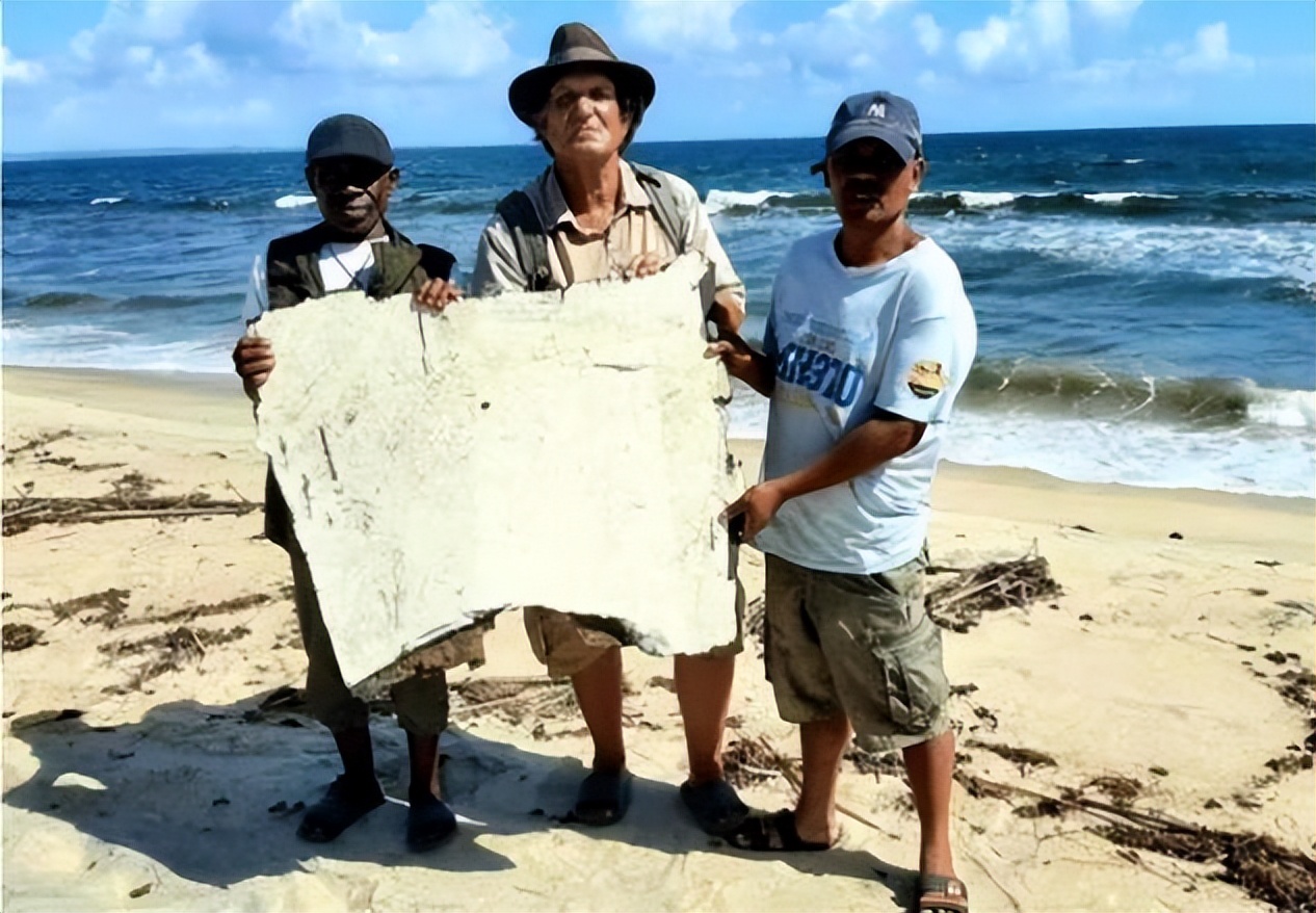 疑似mh370残骸,疑似mh370飞行视频