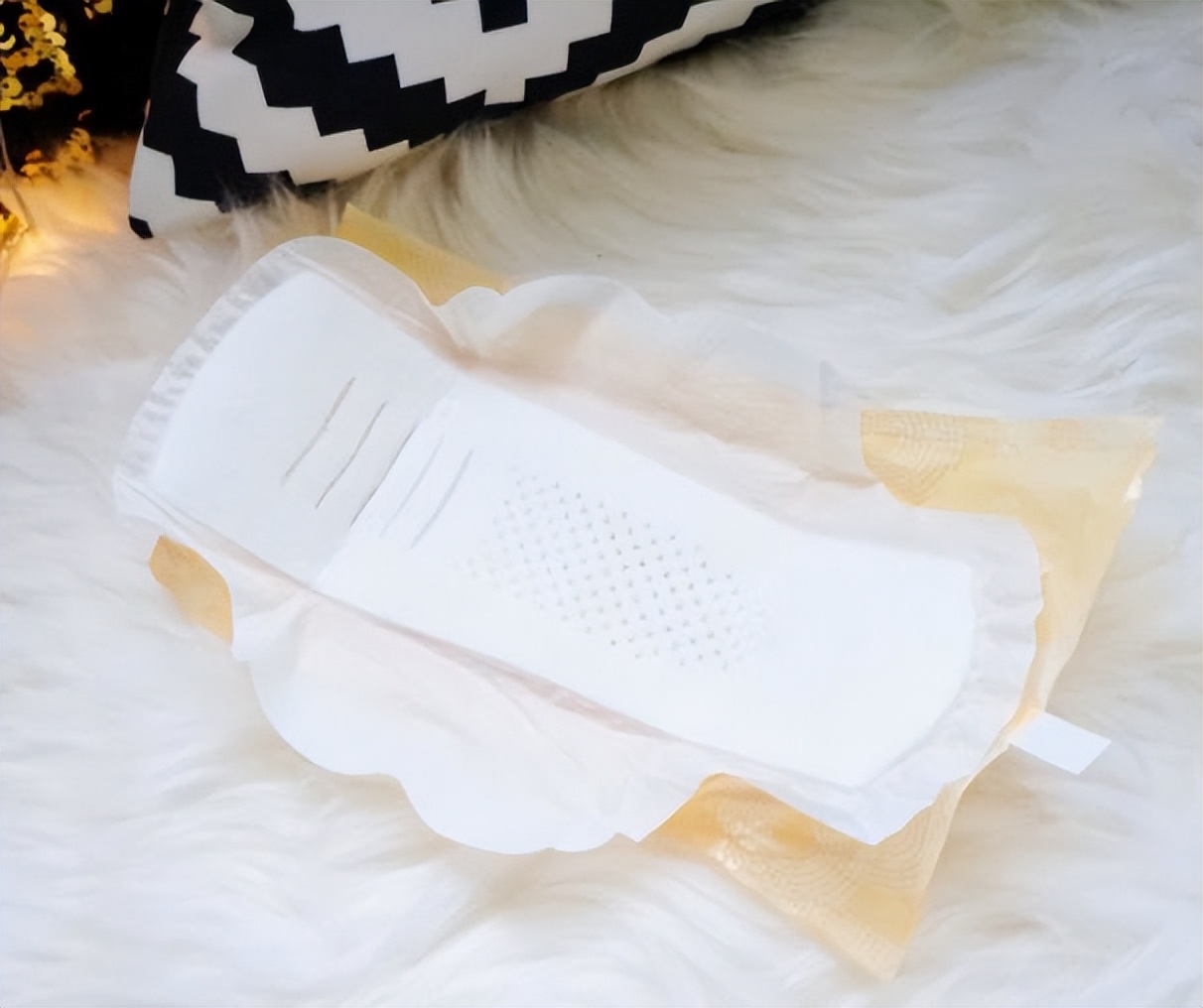 女人用卫生巾好还是棉条好,女性卫生巾与棉条