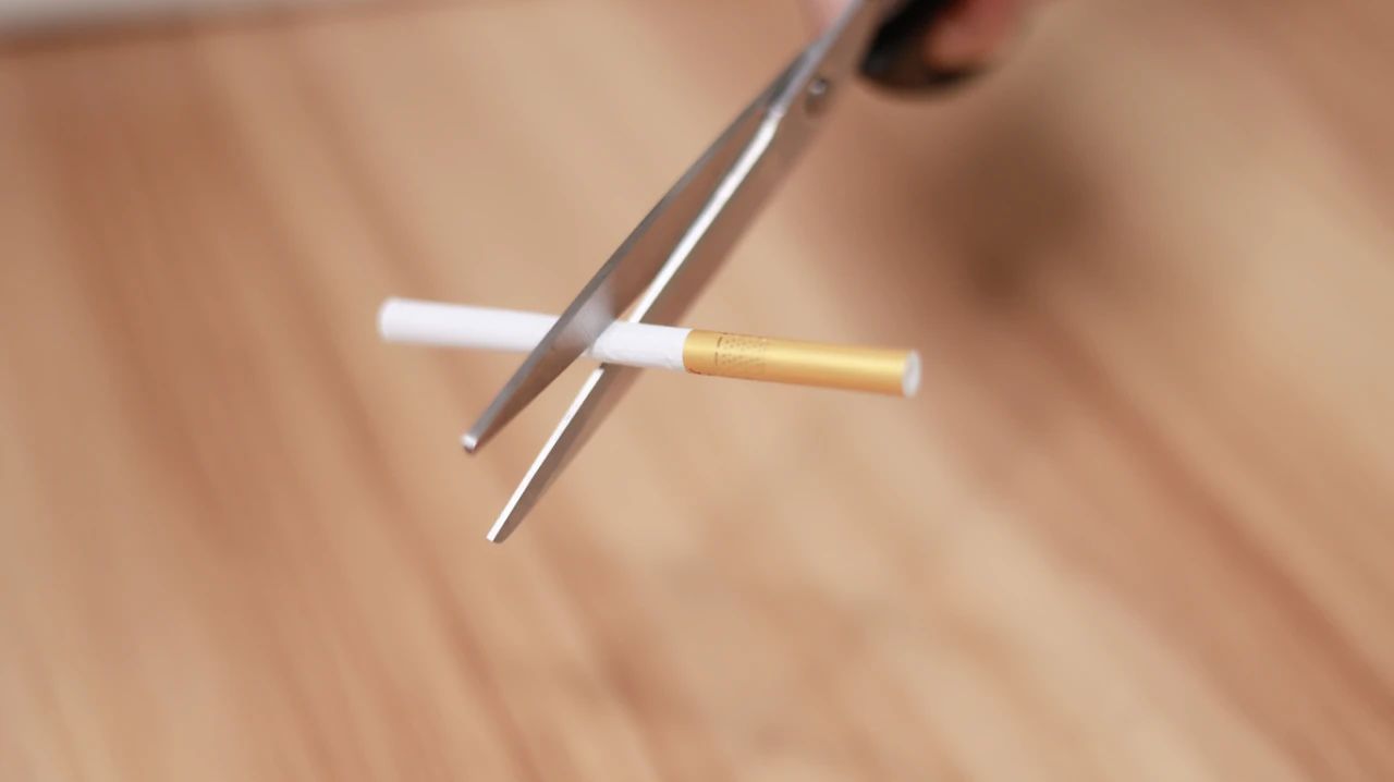 早上起床前有口臭是什么原因,长期早上起来感觉口臭是什么原因