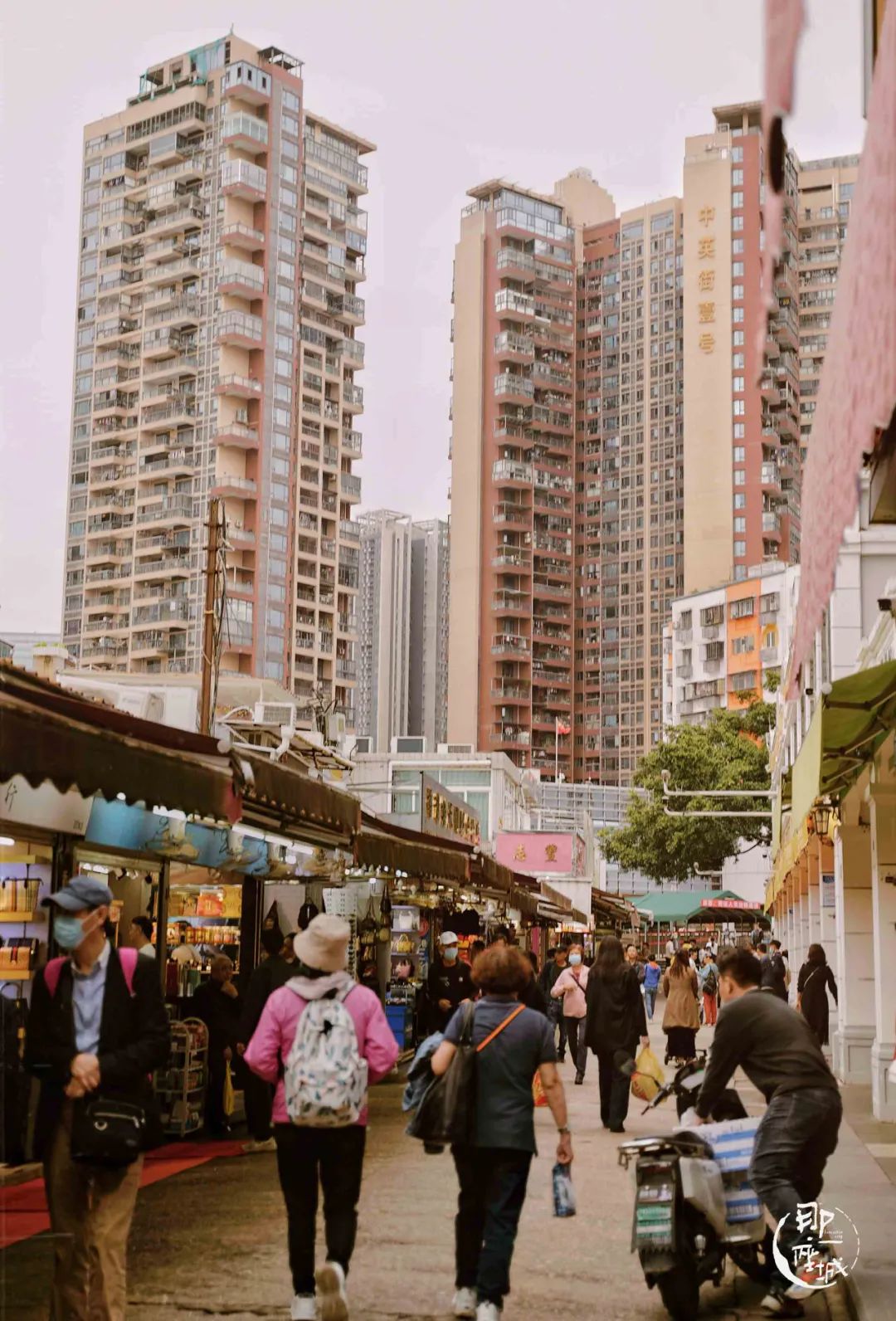 香港和深圳交界的中英街,香港跟深圳最近的地方中英街