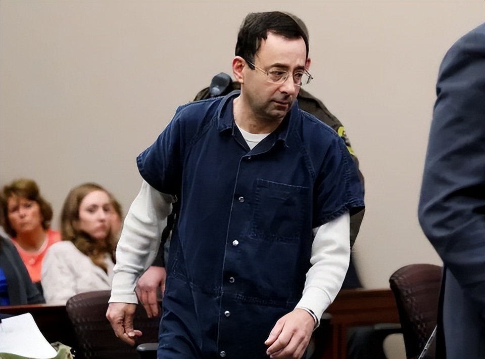 2016年美国体坛大丑闻,500多名少女被侵犯,其中还有奥运冠军