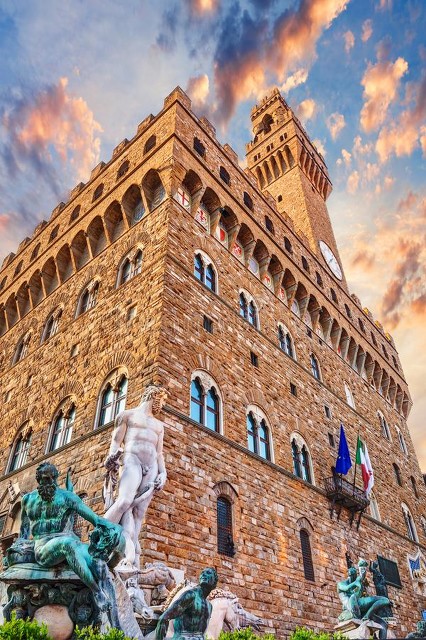 意大利文艺复兴最具有代表性建筑,意大利文艺复兴城市米兰