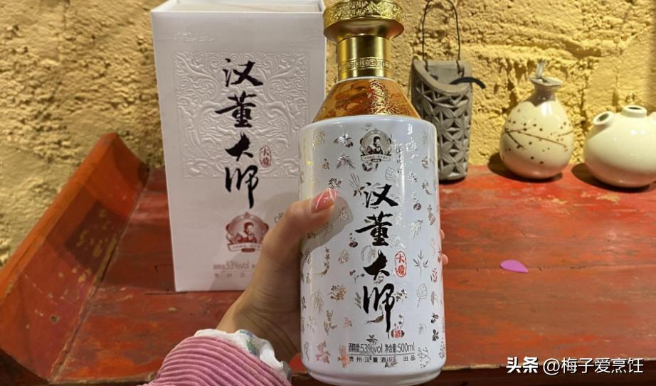 贵州茅台镇的人都喝当地什么酒,贵州人平时喝的都是什么品牌酒