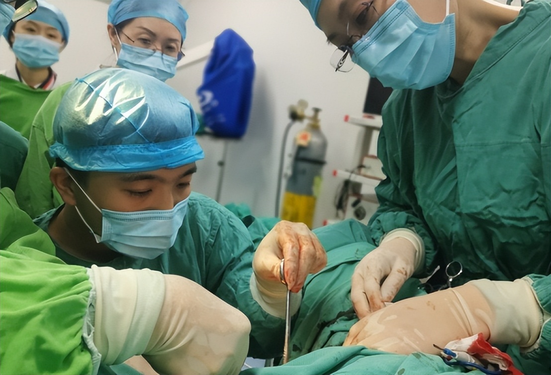 手术引起的尿失禁怎么恢复正常,前列腺手术后复发尿多吃什么药好