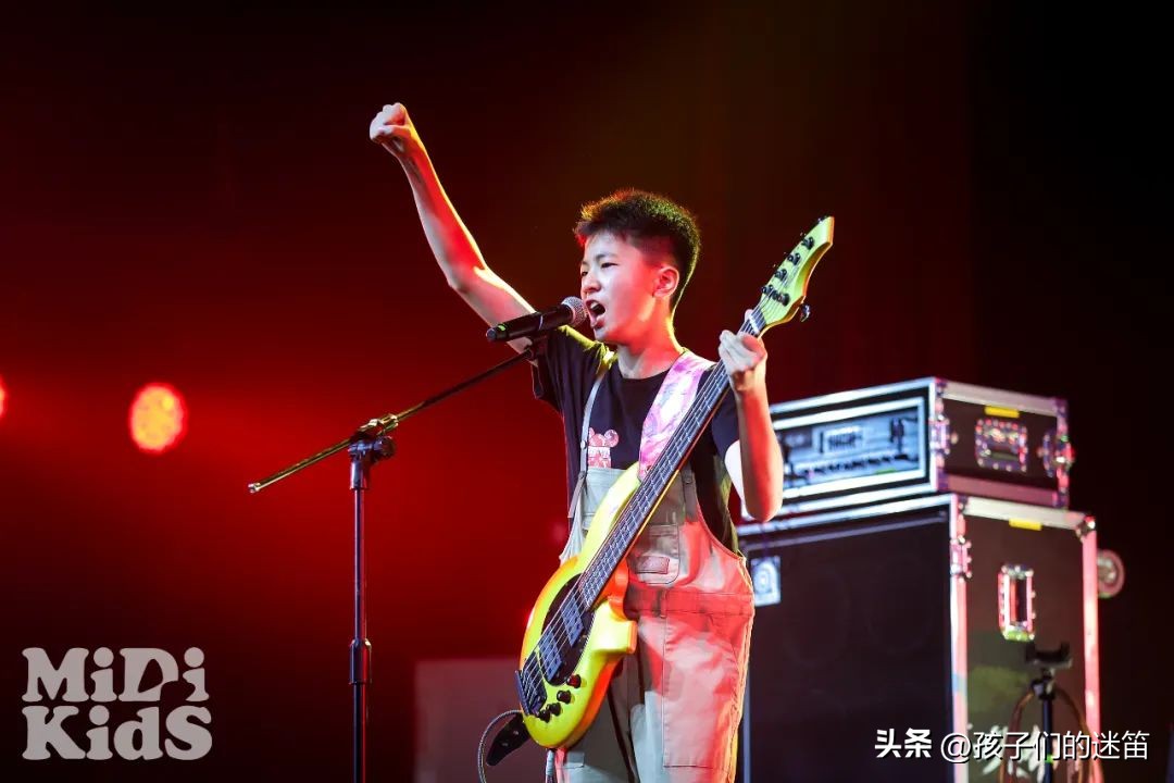 “嗨，我们是14G，来自西安的小伙计”