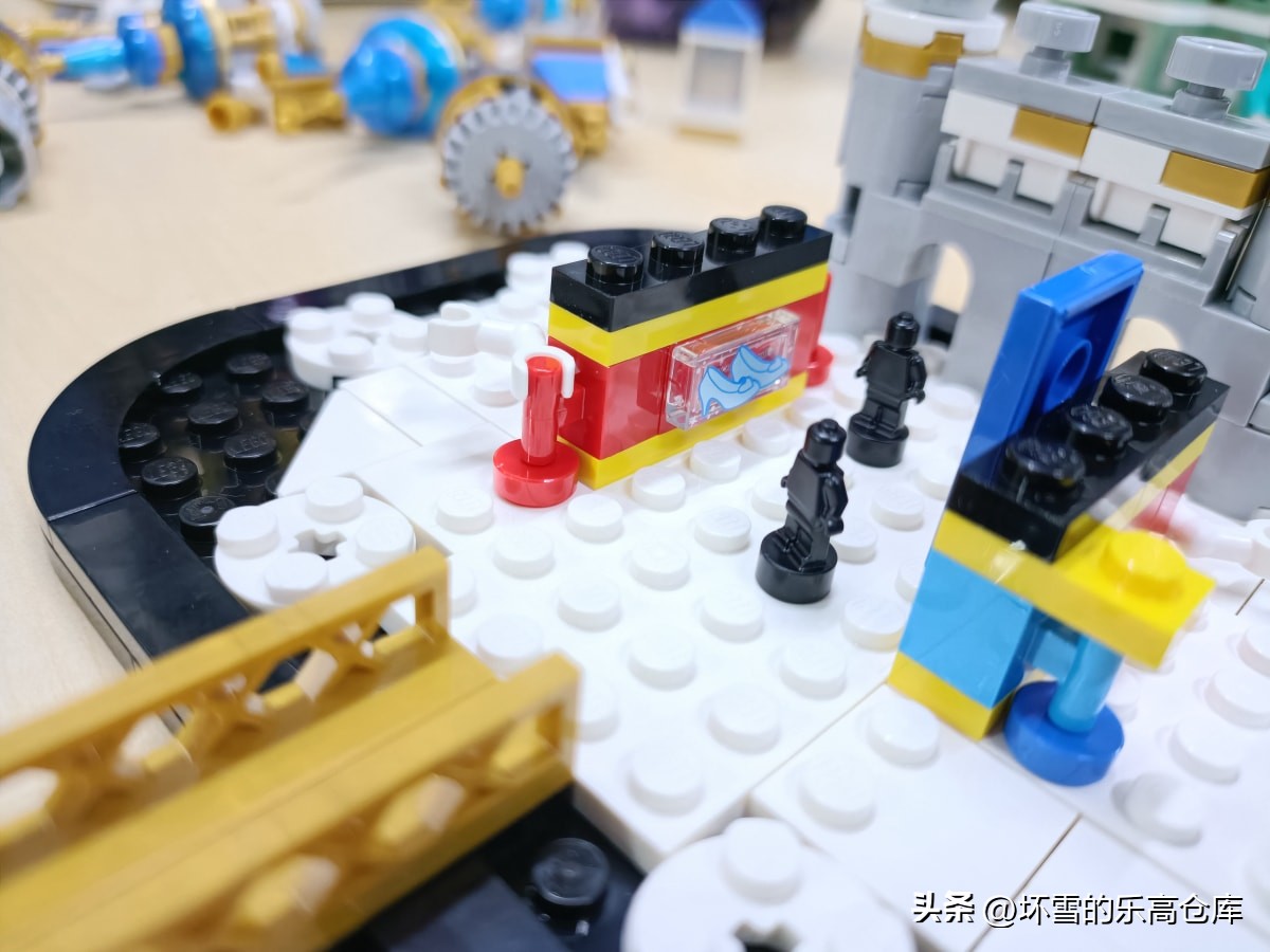 乐高新迪士尼城堡开箱,乐高新老两款迪士尼城堡组合