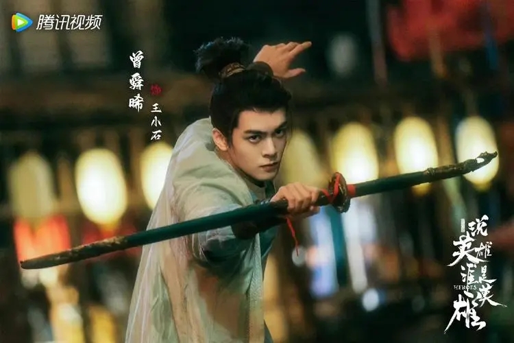 说英雄谁是英雄各演员年轻时候,说英雄谁是英雄演员今昔对比