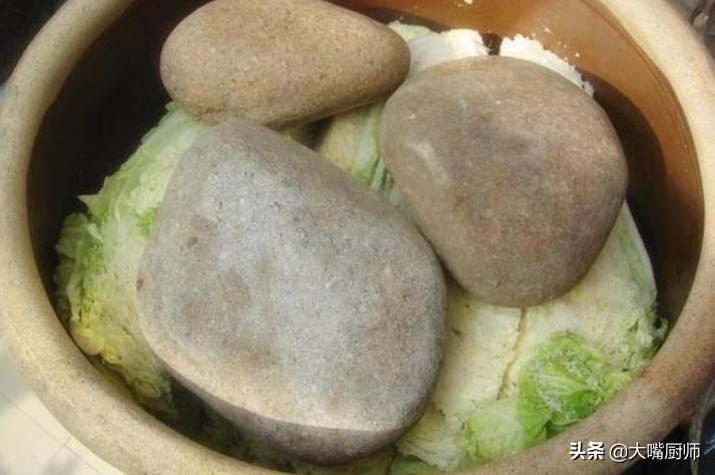 腌制酸菜的方法酸脆开胃超好吃,怎么腌制酸菜好吃又不烂又放得久