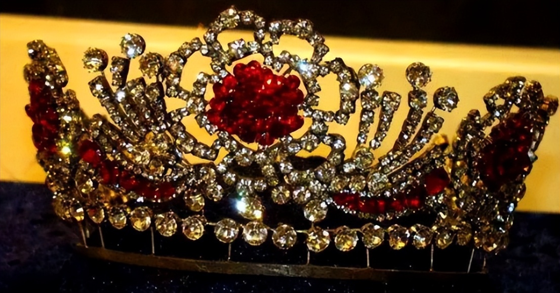 沙特王室送女王珠宝,沙特王室赠送的礼物