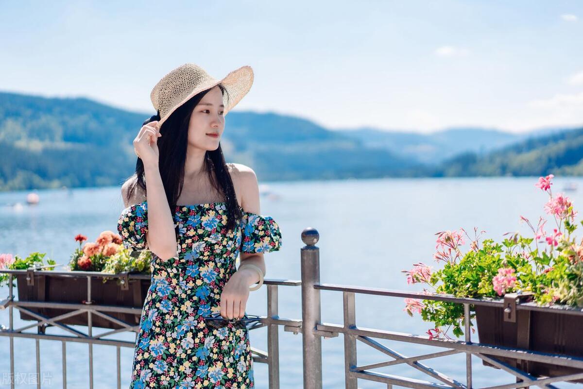 夏季头发经常干枯毛躁怎么办?让头发告别干枯,这6件事需做到位