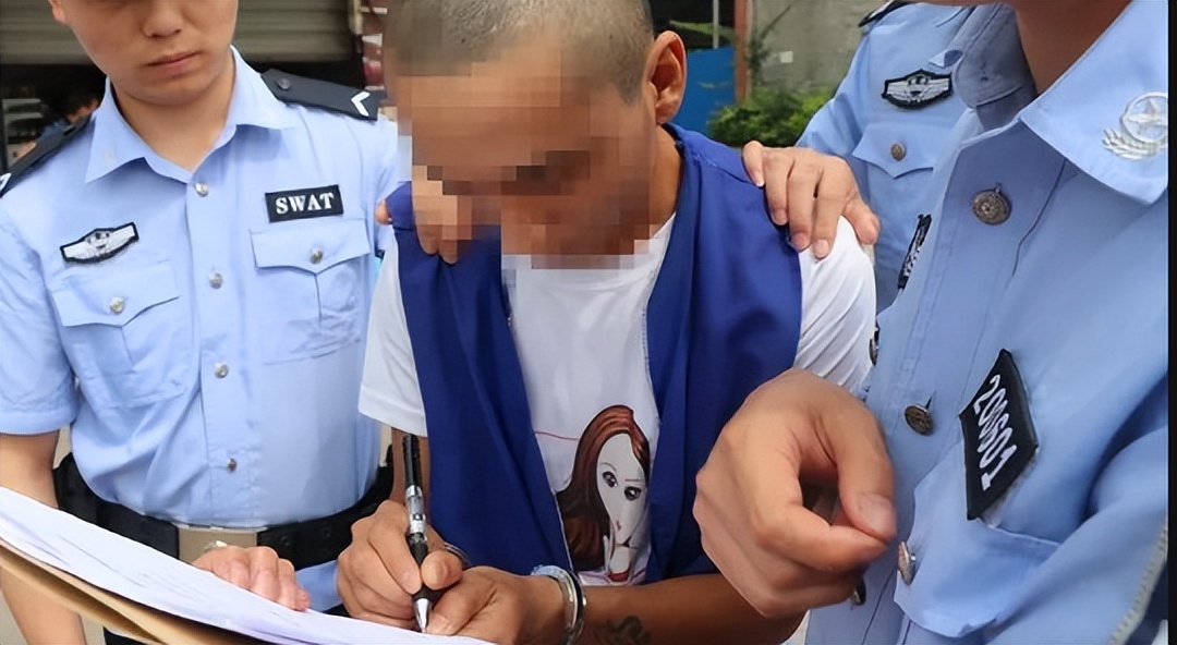 微信群里说12个字拘留15天,微信群里发几句牢骚被拘留