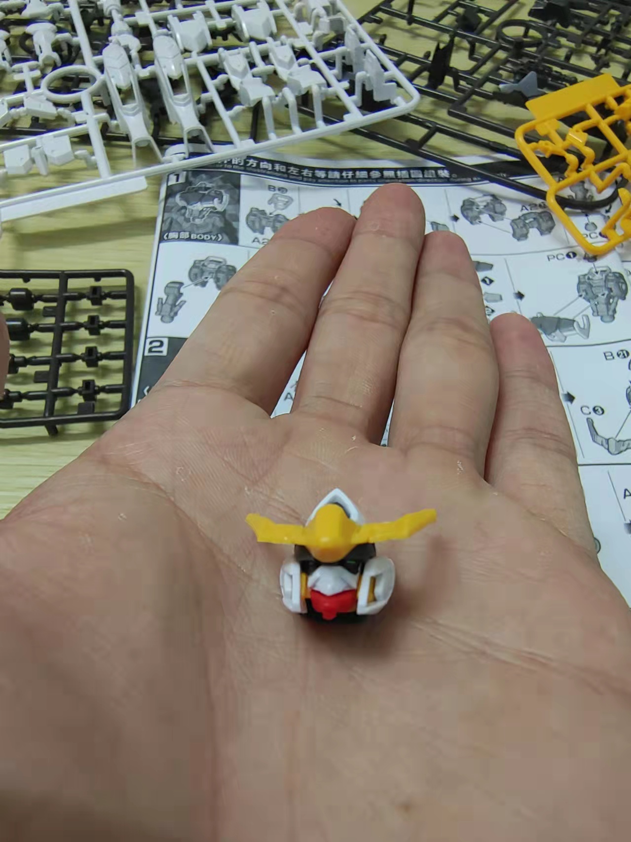 国产hg高达巴巴托斯天狼座,高达模型hg巴巴托斯