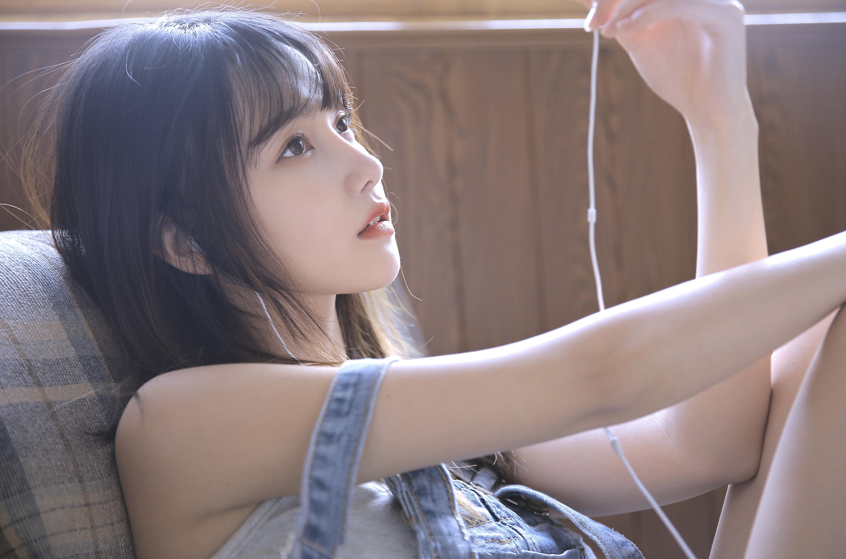 买macminim2需要买什么配件,macminim2配什么显示器最合适