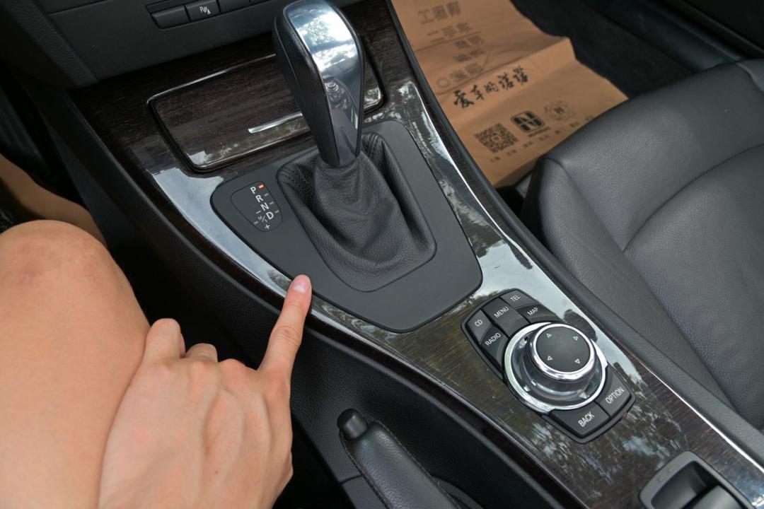 宝马430i硬顶敞篷二手价格,宝马2系敞篷硬顶二手价格