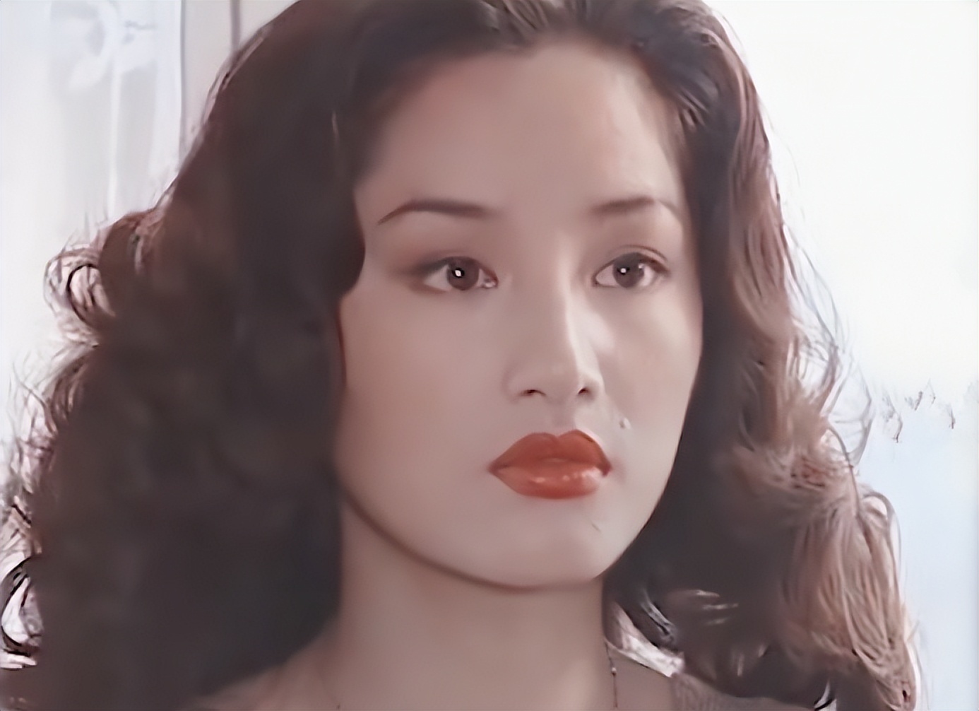 49岁瞿颖罕晒近况,52岁瞿颖回泰国生活