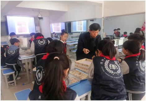 多样化的教学方法和手段,基于问题导向的互动式教学