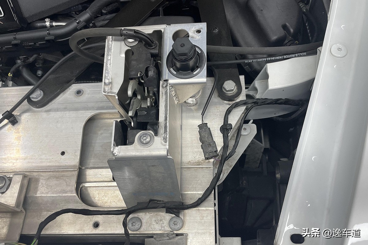 近600万的二手车你见过吗？这台劳斯莱斯库里南是不是你的菜