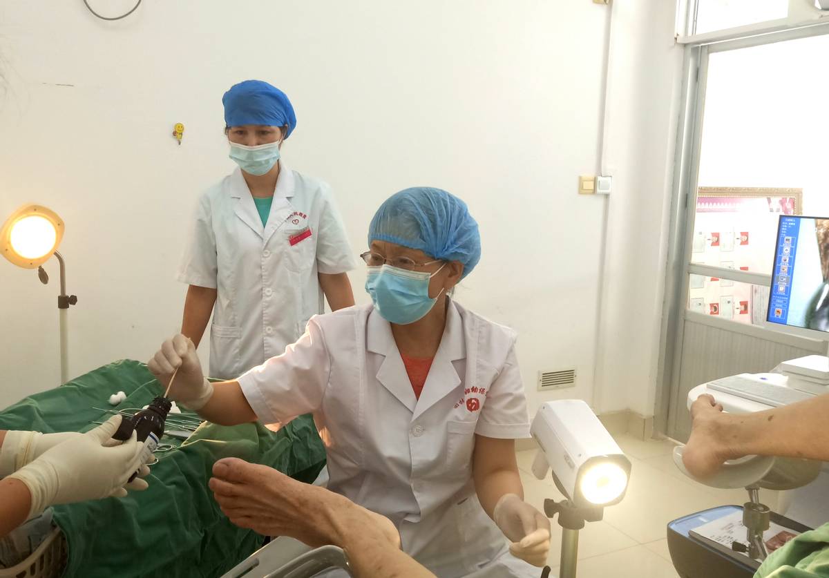 银龄支医为田林妇儿健康保驾护航