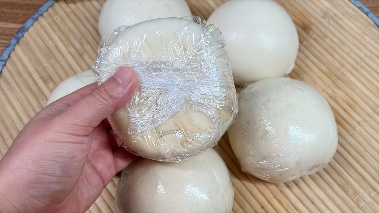 把馒头放进冰箱里3天后会怎么样,常温下馒头保存方法技巧