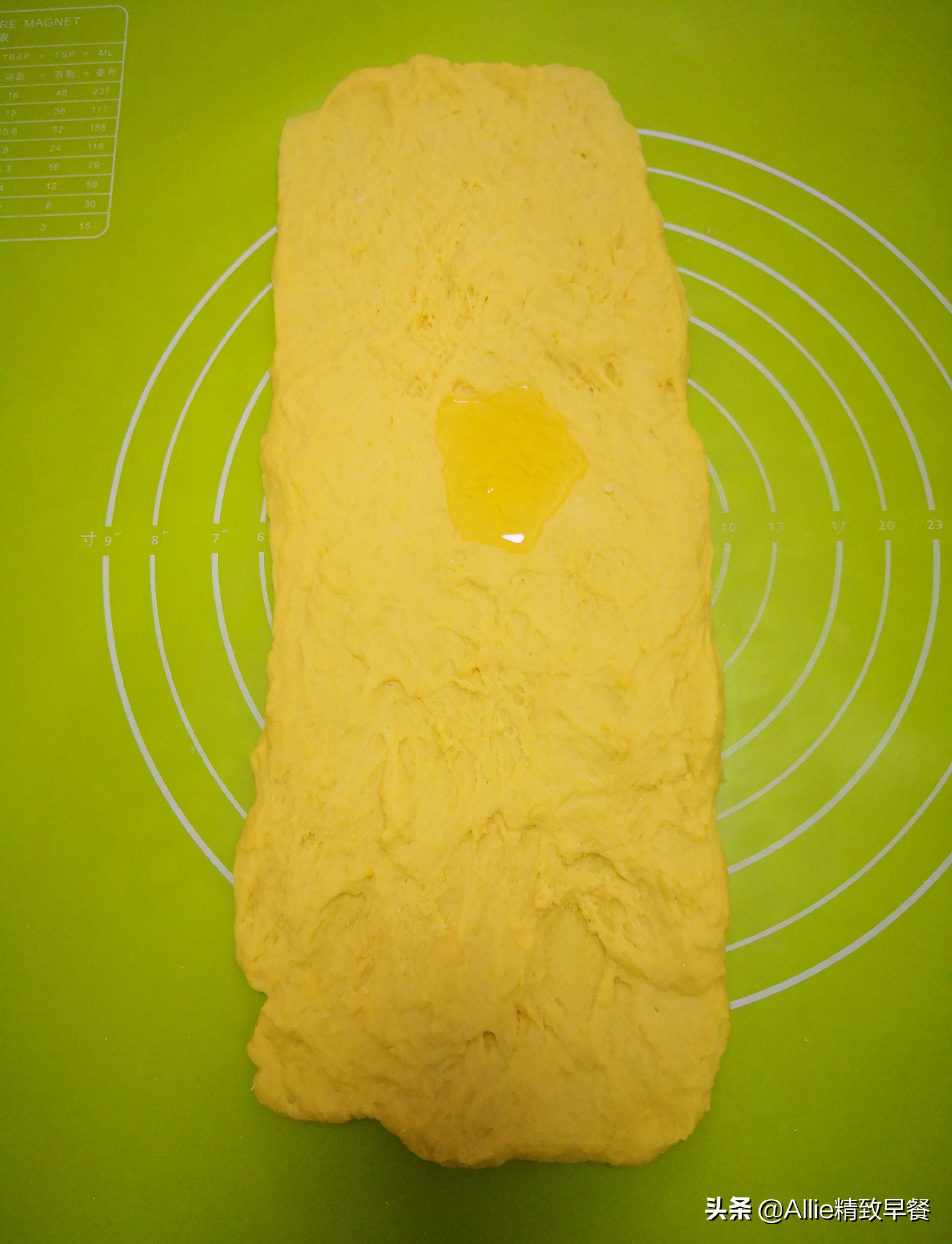 用南瓜做宝宝辅食点心,面食蝴蝶结怎么做简单又好吃