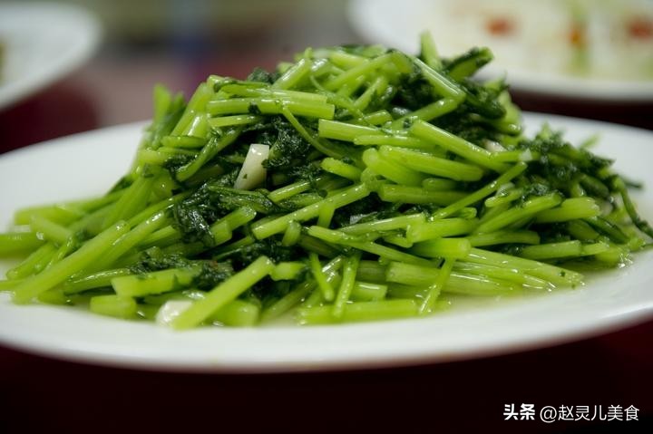 一家三口被查出肝病,三种物品长期放冰箱易致肝癌