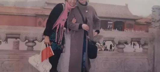 30岁单身女人生混血3胞胎,30岁单身女子生混血三胞胎