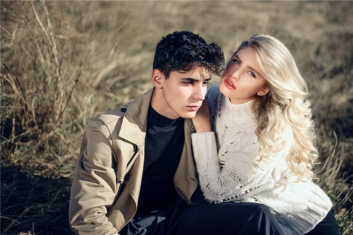 征服女人的心一定要靠眼神,如何征服女人的三件事