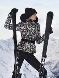 雪场高端穿搭,滑雪穿搭滑雪服