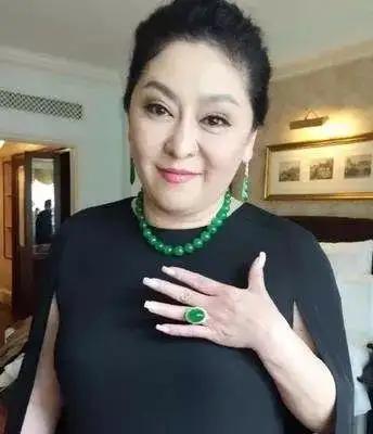 豪横富二代遇上拜金女彩礼50万,豪横富二代遇上拜金女50万彩礼