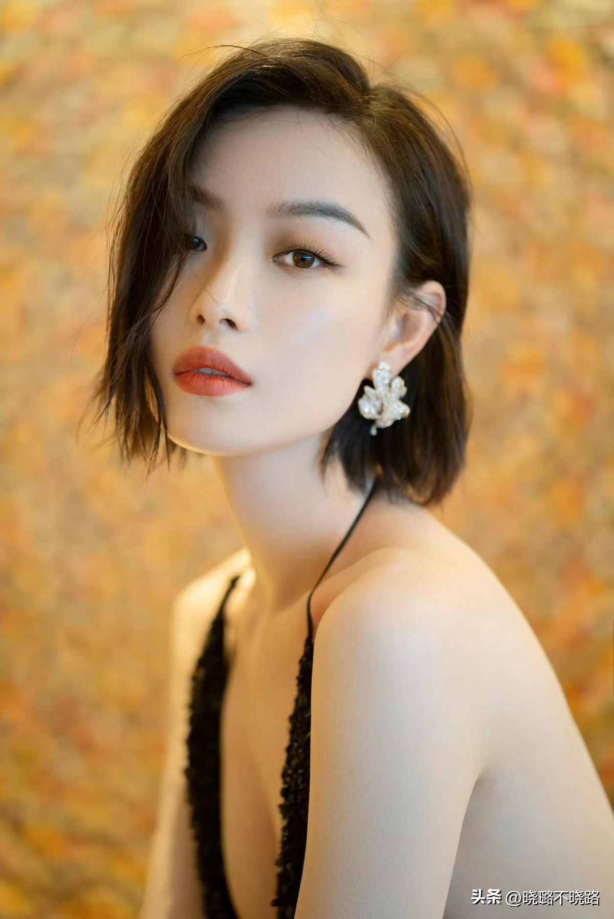 适合方圆脸女生的短发细软,适合方圆脸女生的短发推荐