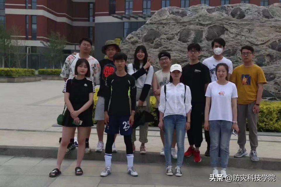 鍙傝闃茬伨鍑忕伨鏁欒偛棣嗙殑鎰熷彈,灏忓鐢熷弬瑙傞槻鐏惧噺鐏炬暀鑲查