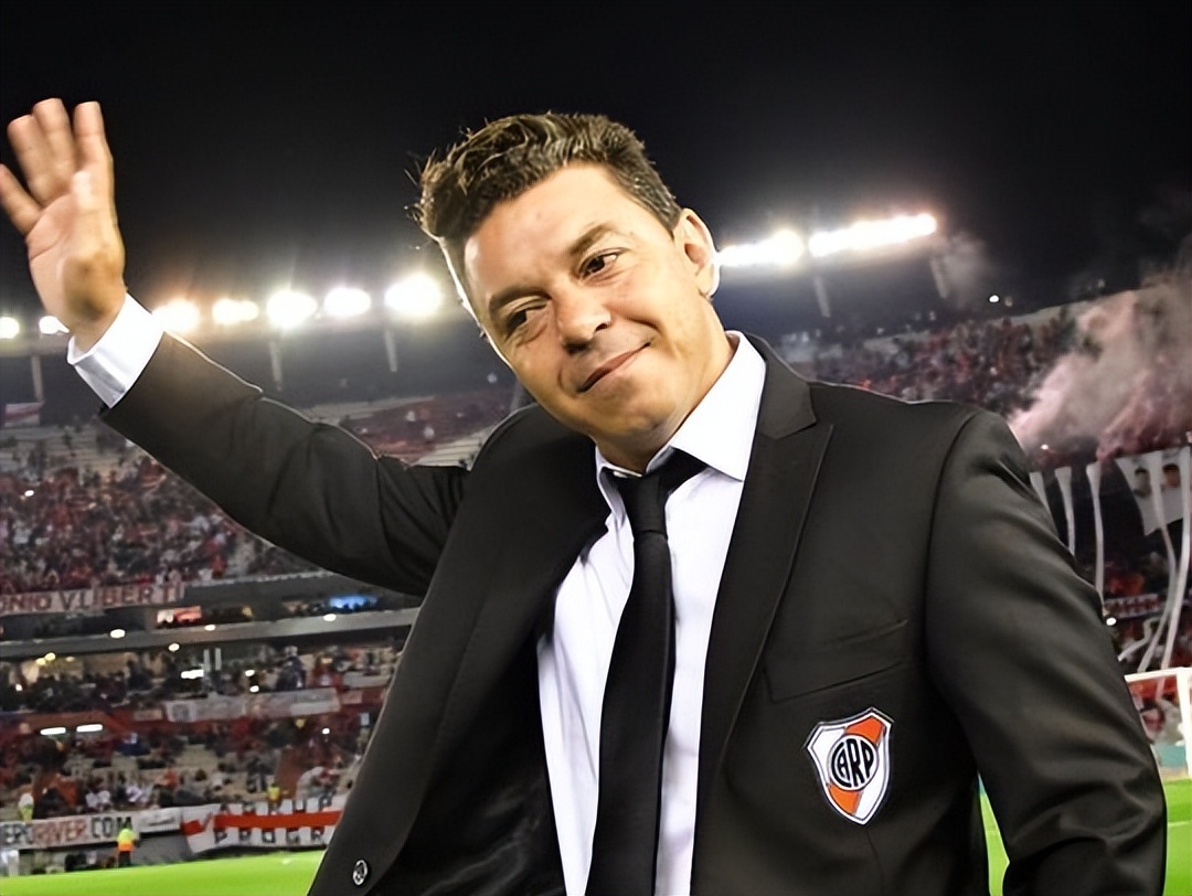 南美当红名帅毛遂自荐切尔西，但对方兴趣不大，且年薪要求奇高