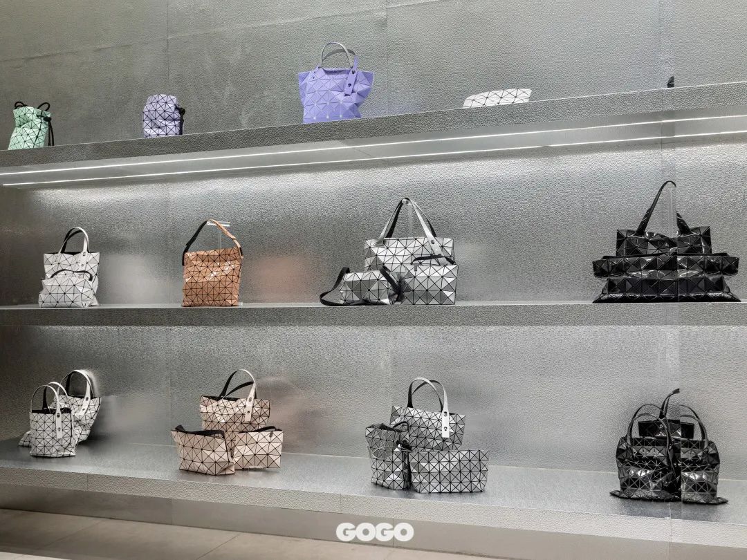 三宅一生限定系列上线！点亮夏日缤纷色彩