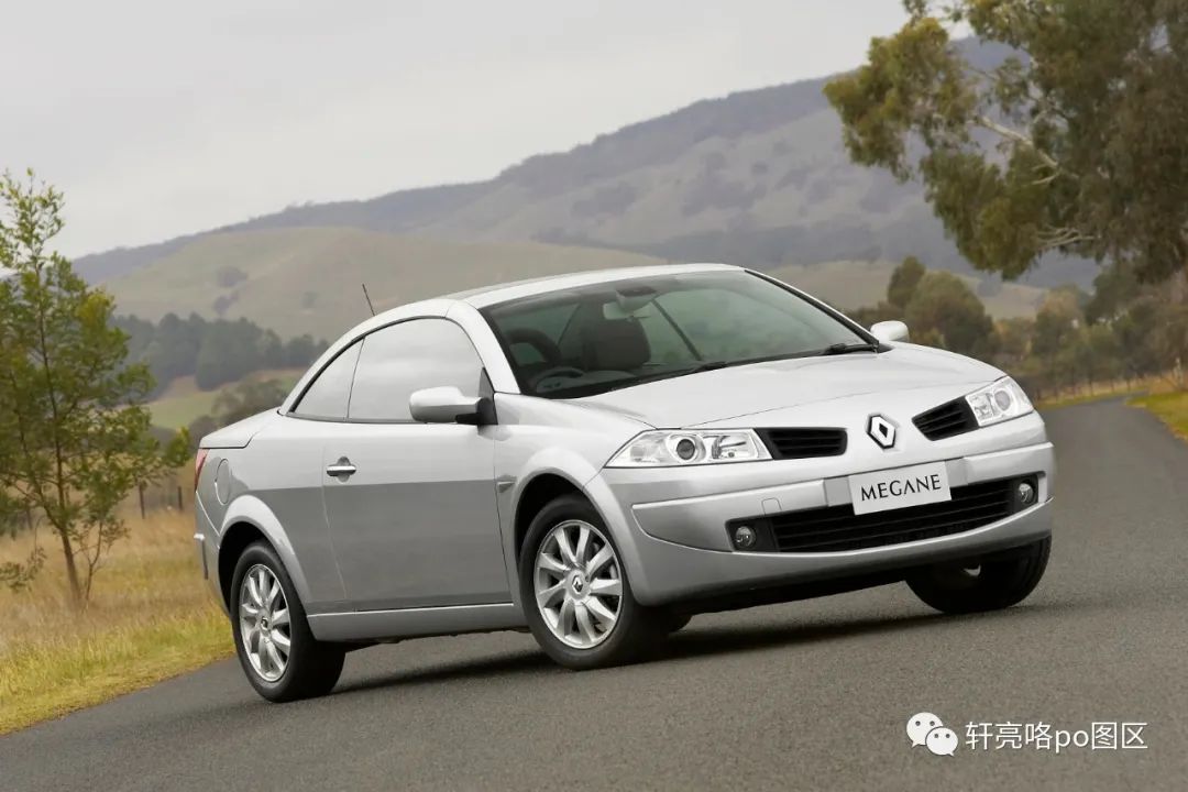 梅甘娜cc敞篷车天窗怎么开关,雷诺梅甘娜敞篷1.6