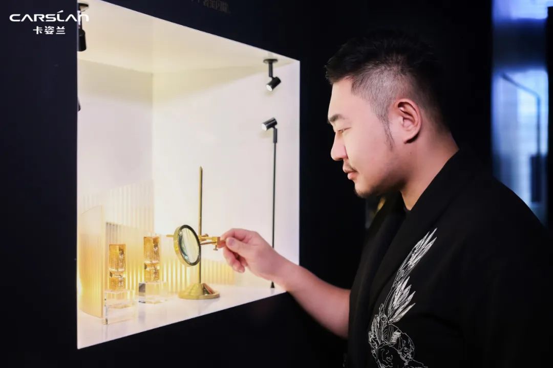 专研双芯科技突破之作，卡姿兰首发高奢滋养口红