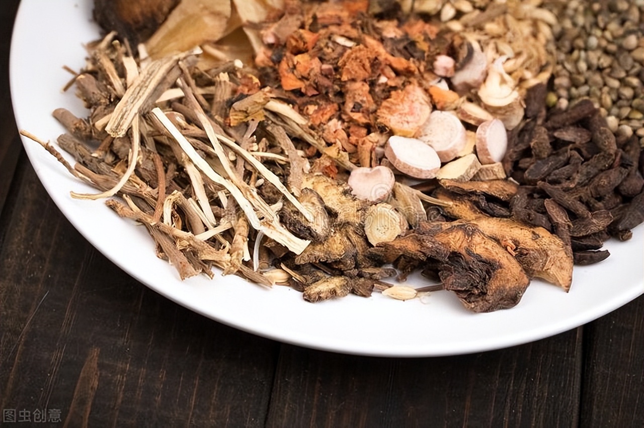 多发性子宫肌瘤，中药调理2个月，整体缩小