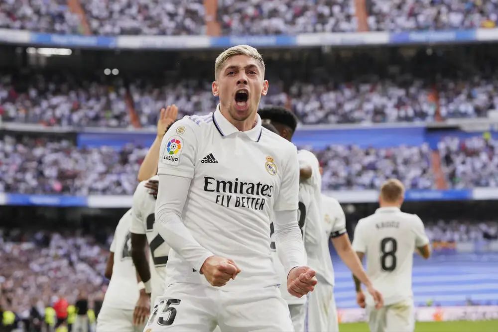 安帅执教巴西,哈维执教巴萨训练花絮