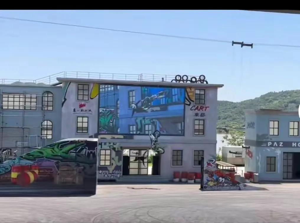 影视城谈摩托表演事故,象山影视城通报车手身亡