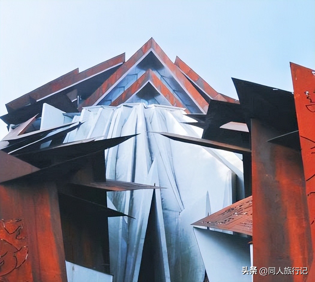 森林公园爬山图,会龙山旅游景点