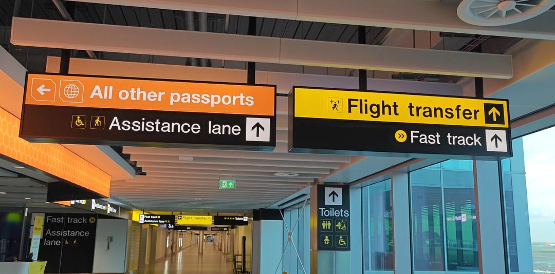 海航北京飞布鲁塞尔航班,曼彻斯特出关