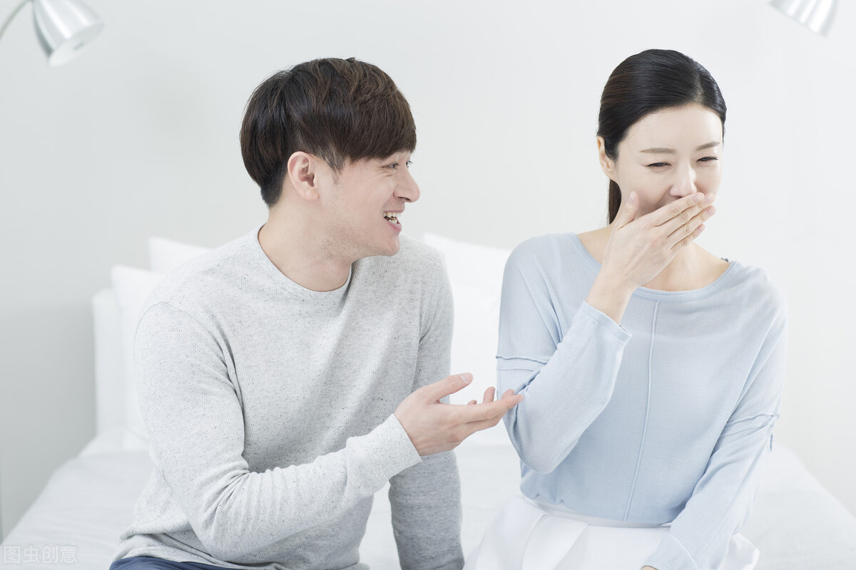 夫妻之间发生冷战，应该怎么办