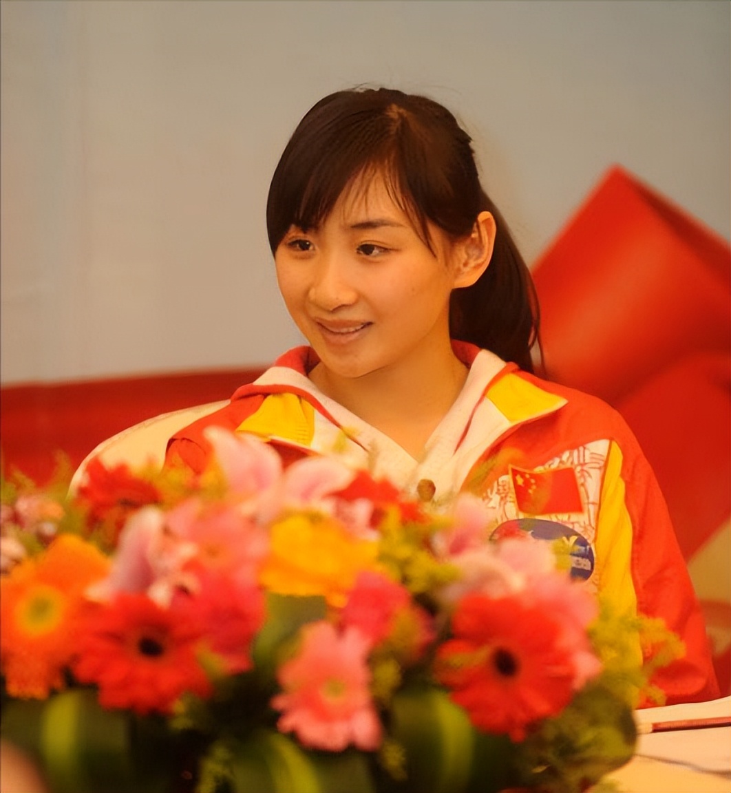 蹦床公主何雯娜和陈一冰,蹦床公主何雯娜夺冠