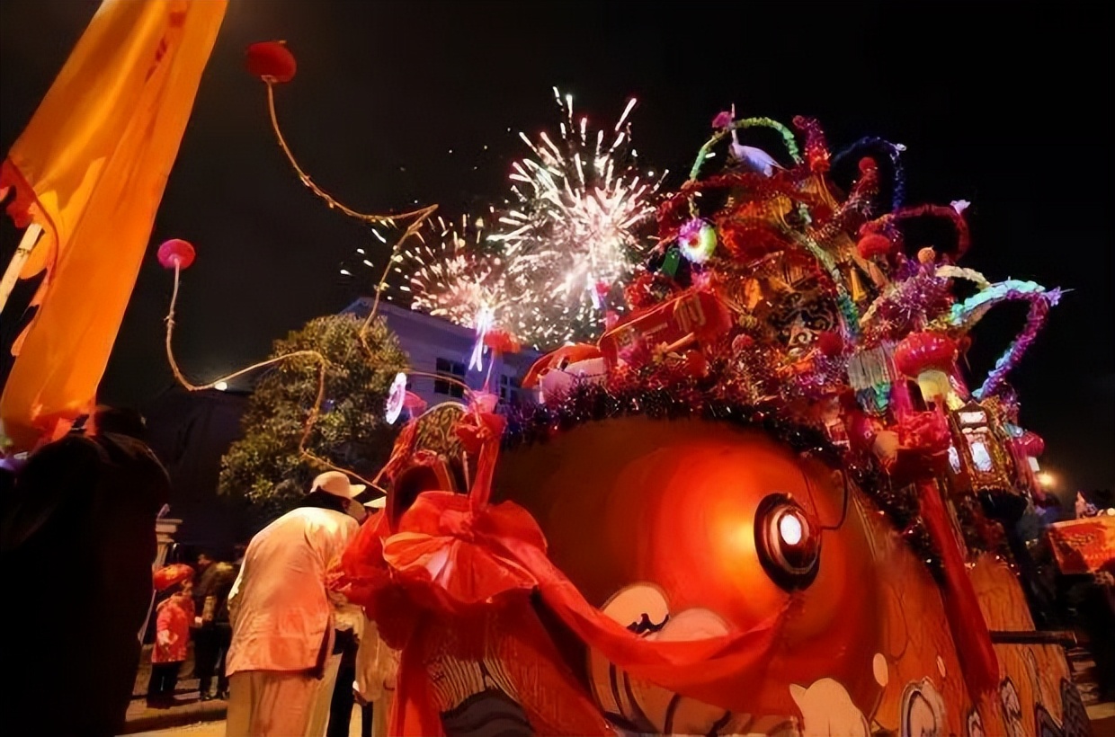 新年将至，一起回忆一下童年，探索你看过的那些花会！