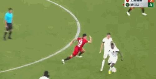 中超第13轮回应争议判罚,中超比赛津沪之战裁判张龙