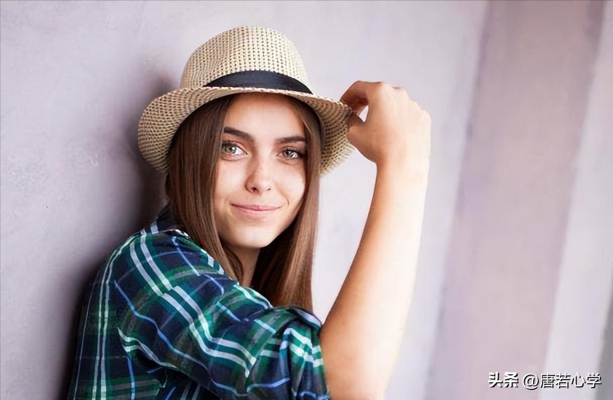 一个人痛苦的根源是执着于过去,一个人的痛苦和磨难